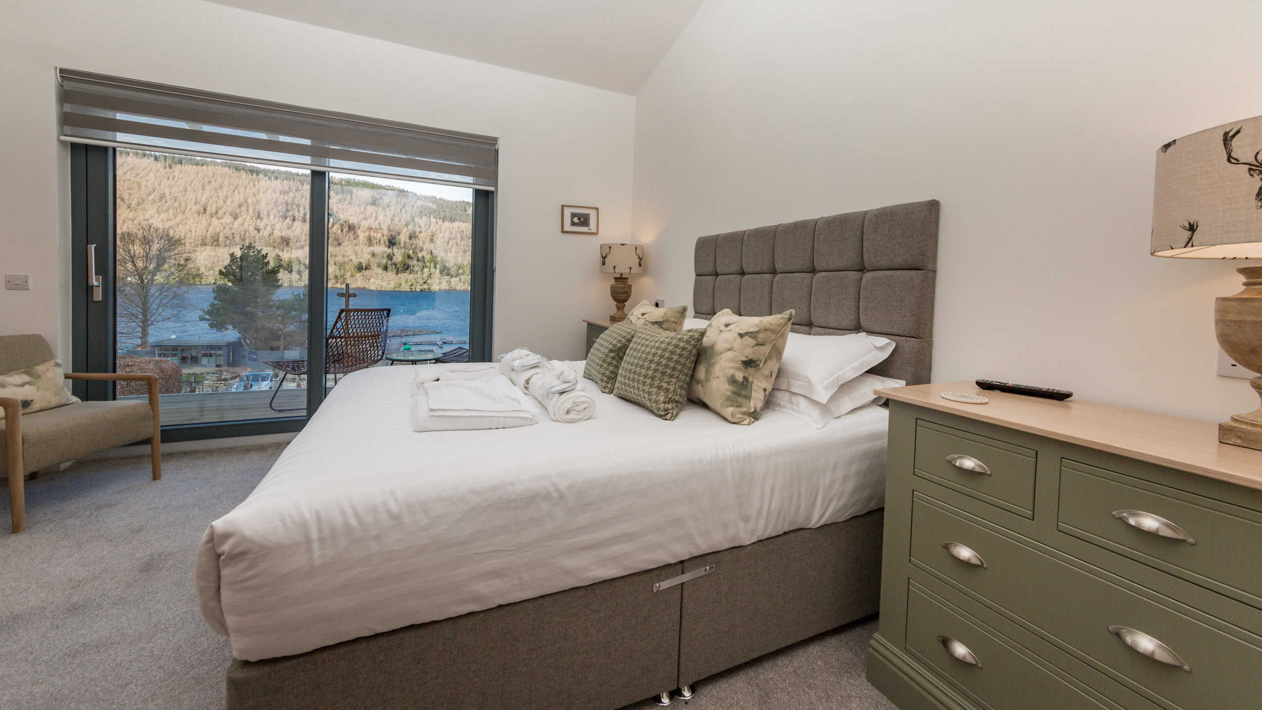 F03A0072 Taymouth Marina